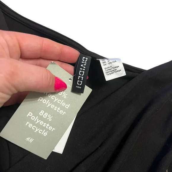 NWT H&M Divided Women's Medium Black Long Sleeve Wrap Top‎ Casual Fall Blouse - Picture 5 of 6